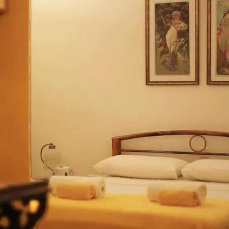 Giljana Ensuite Shared Terrace & Kitchen בית אירוח Saint Julian's