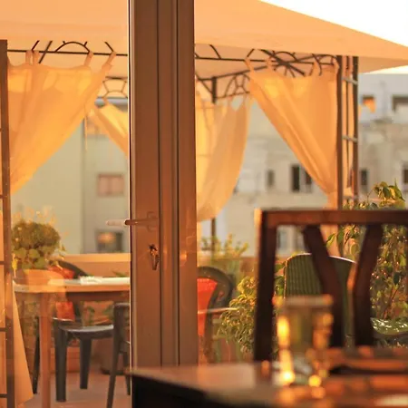 Giljana Ensuite Shared Terrace & Kitchen בית אירוח Saint Julian's